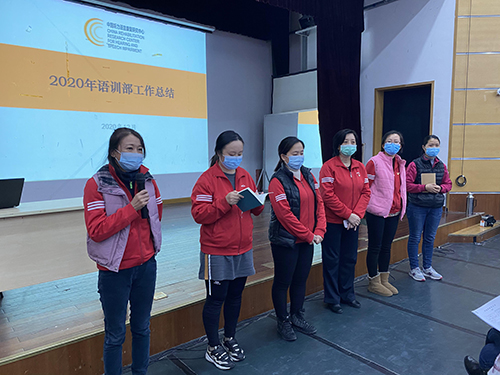 图为党日活动现场